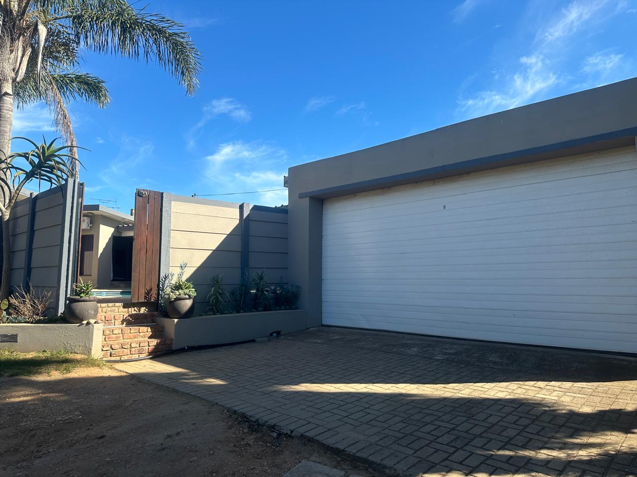 4 Bedroom Property for Sale in Bothasrus Eastern Cape